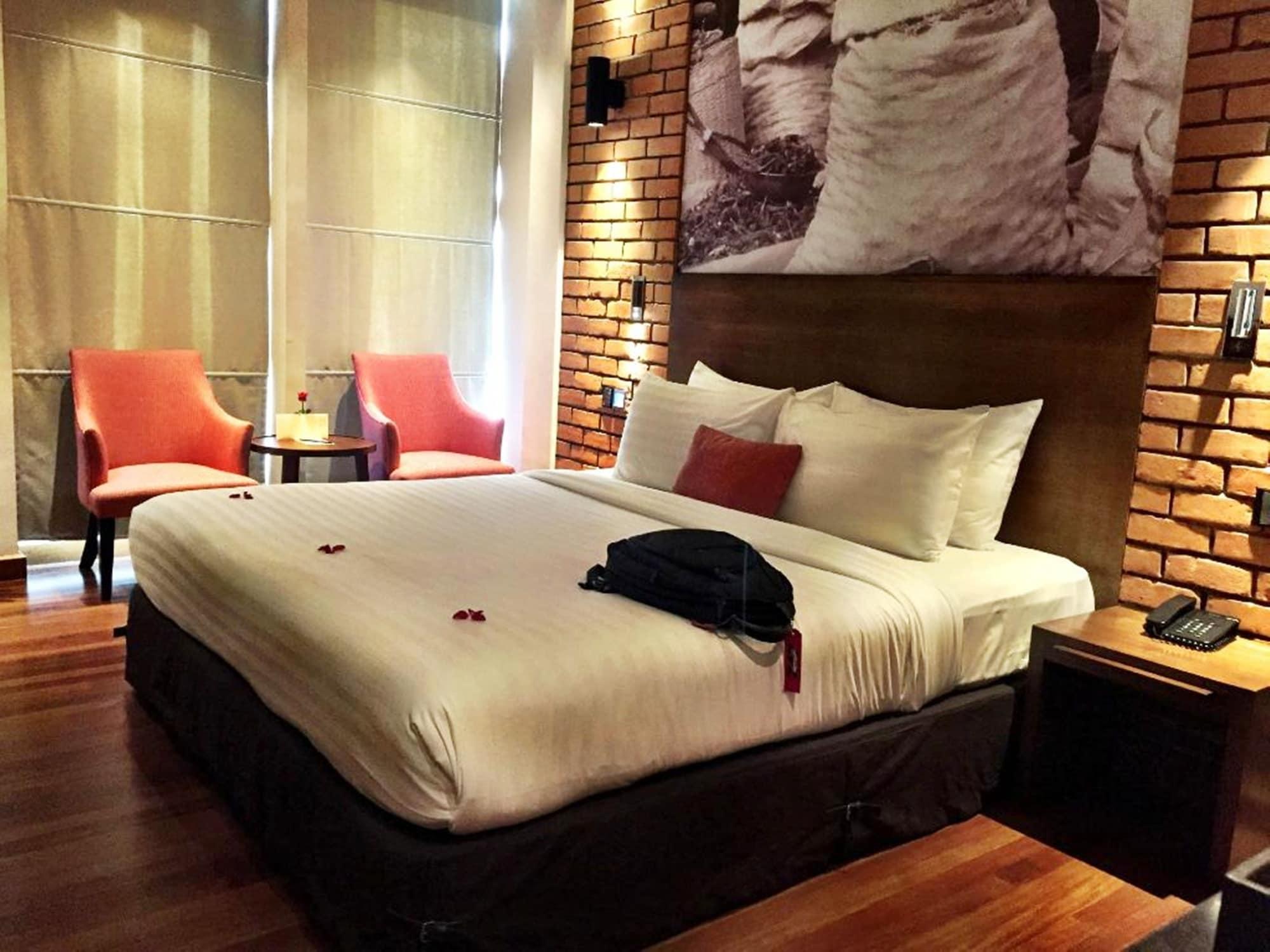 The Loft Hotel Downtown Yangon Exterior photo