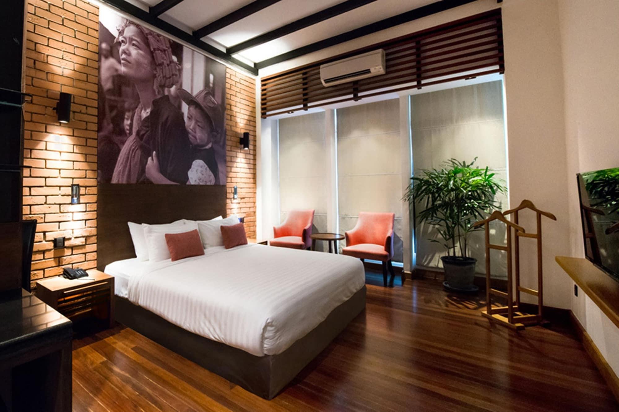 The Loft Hotel Downtown Yangon Exterior photo