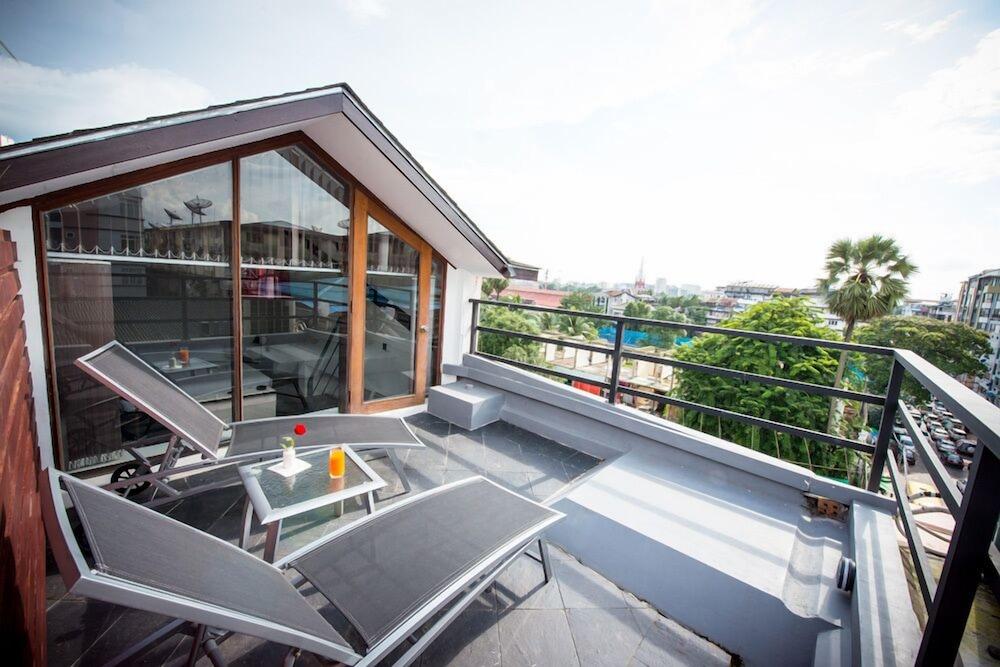 The Loft Hotel Downtown Yangon Exterior photo
