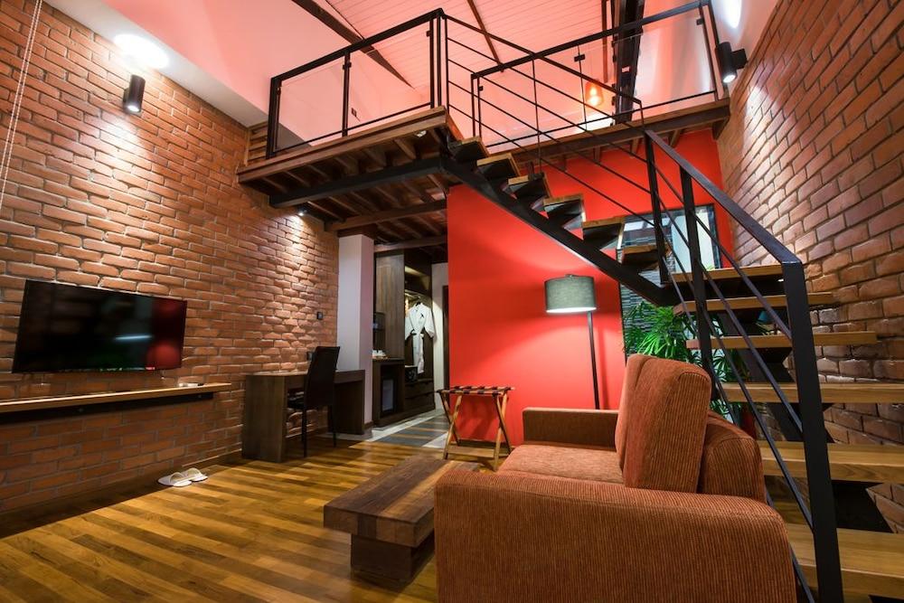 The Loft Hotel Downtown Yangon Exterior photo