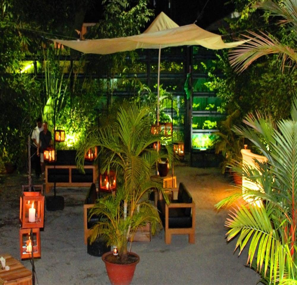 The Loft Hotel Downtown Yangon Exterior photo