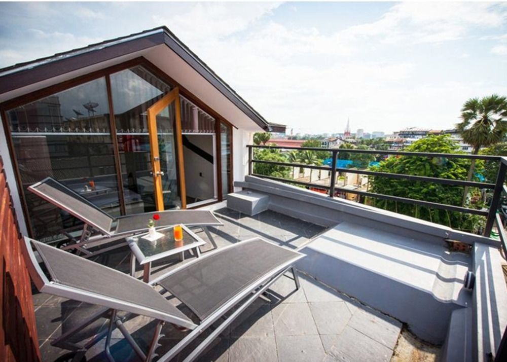 The Loft Hotel Downtown Yangon Exterior photo