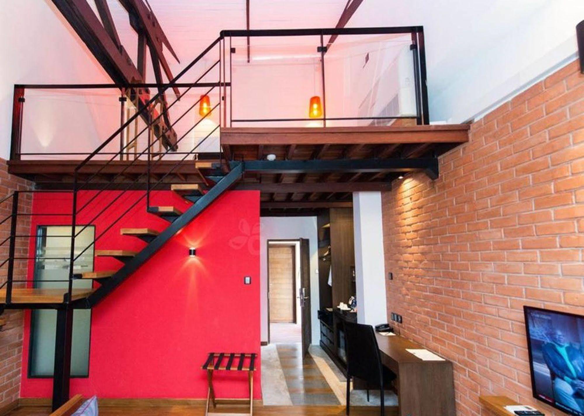 The Loft Hotel Downtown Yangon Exterior photo